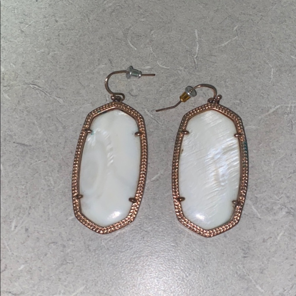 kendra scott custom white with rose gold outline